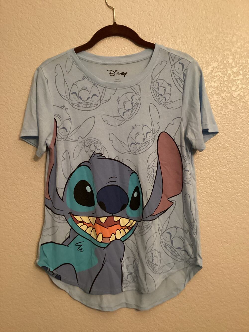 NWOT Disney Lilo & Stitch Large Graphic T-shirt L